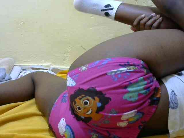 Sweetbarbie8 webcam