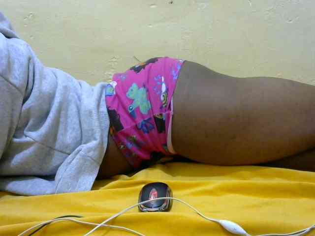 Sweetbarbie8 webcam