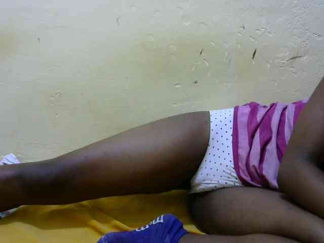 Sweetbarbie8 webcam