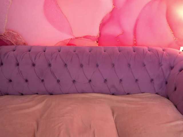 ArielGemme's BongaCams show and profile