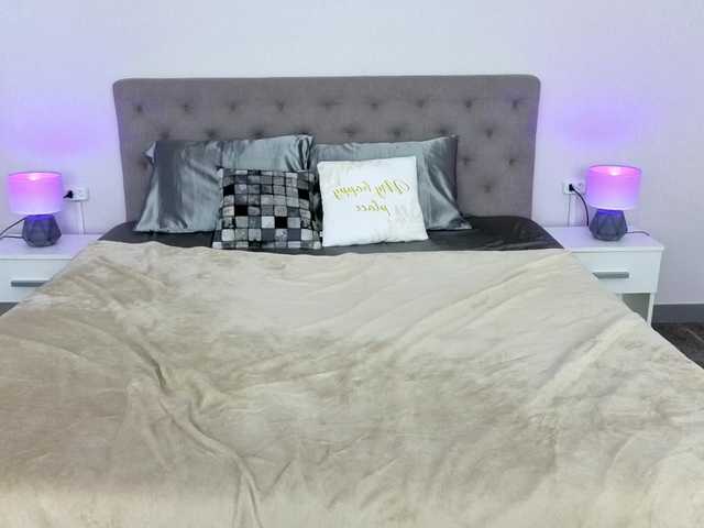 ArielGemme's BongaCams show and profile