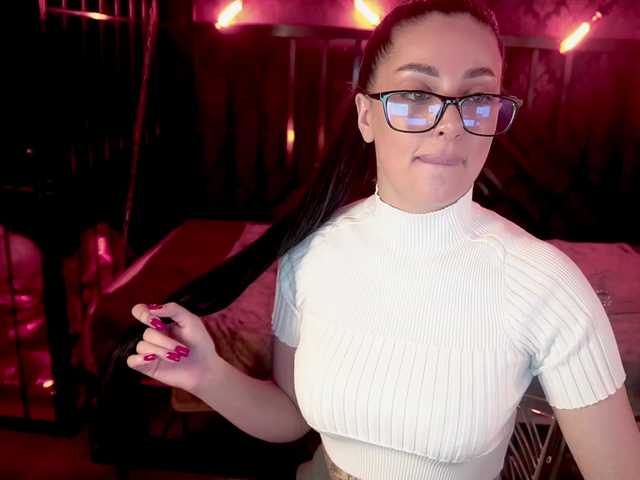 ArielGemme's BongaCams show and profile