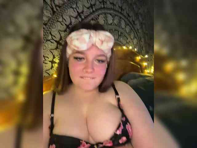 Malibu_xo webcam