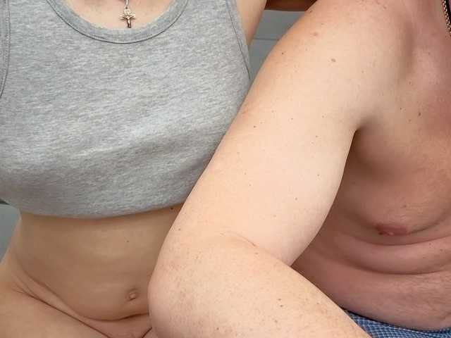 Sexyky's BongaCams show and profile