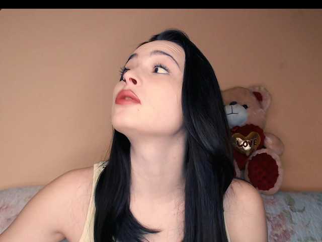 yzza-suave's BongaCams show and profile