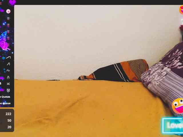 yzza-suave webcam