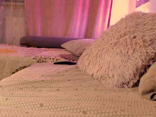 yzza-suave webcam