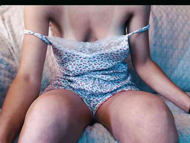 yzza-suave webcam