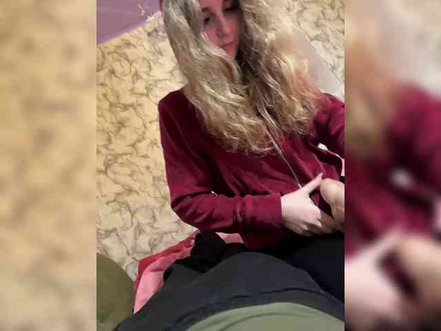 CaysiCouple Live Webcam on BongaCams