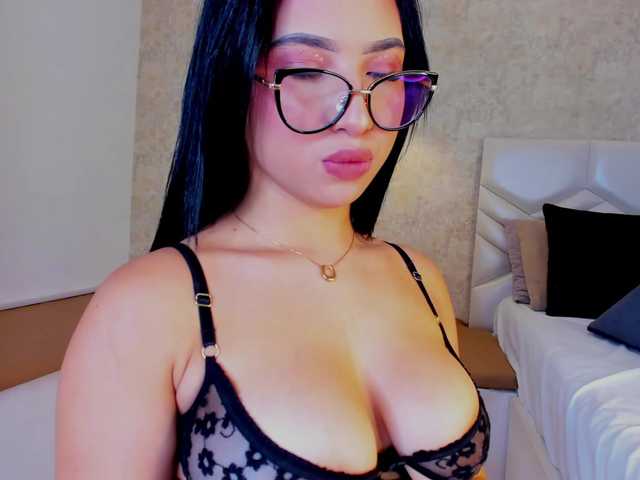  KRISTINCHERRY chat room