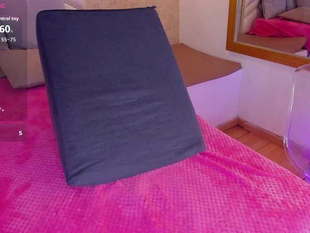  KRISTINCHERRY chat room