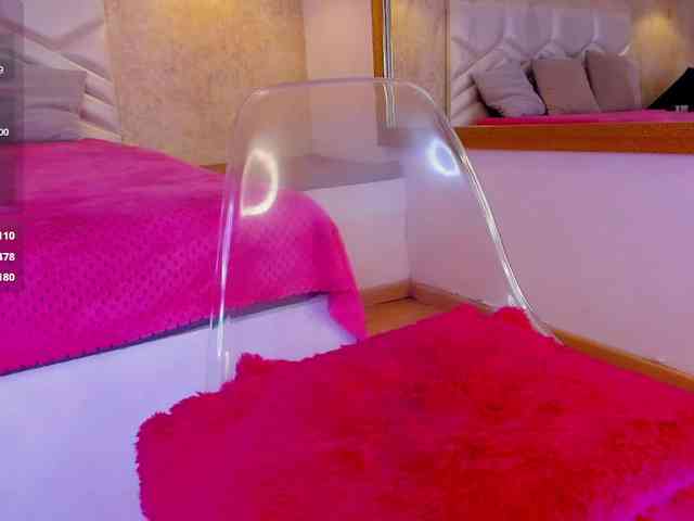 KRISTINCHERRY webcam