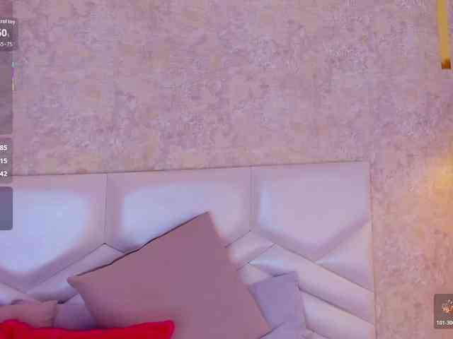 KRISTINCHERRY webcam