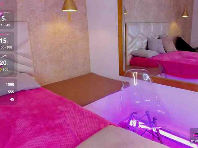 KRISTINCHERRY webcam