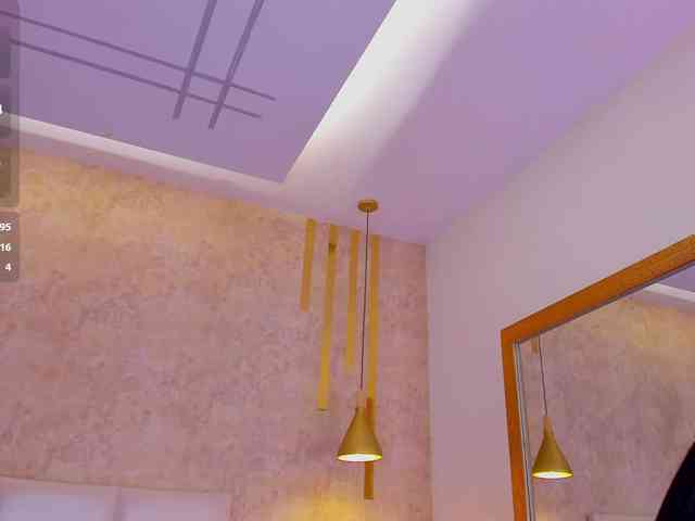 KRISTINCHERRY webcam