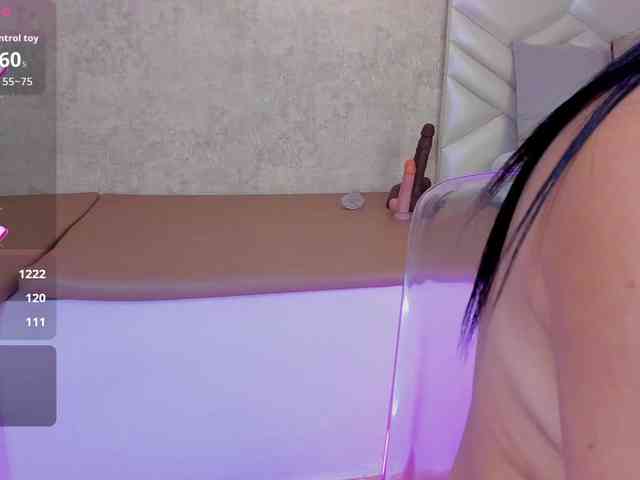 KRISTINCHERRY webcam