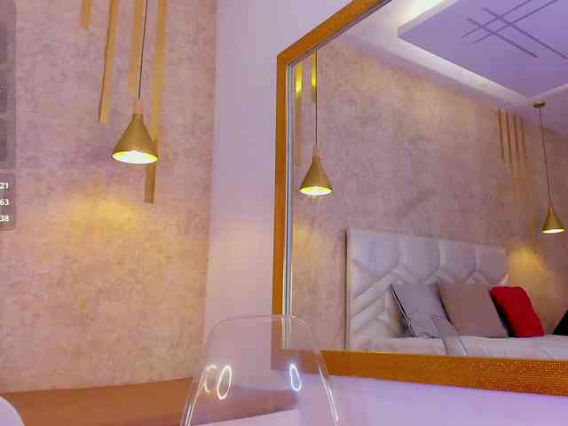 KRISTINCHERRY webcam