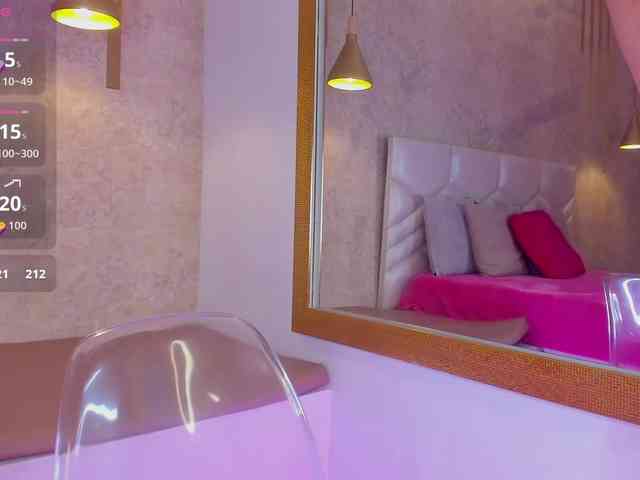 KRISTINCHERRY webcam