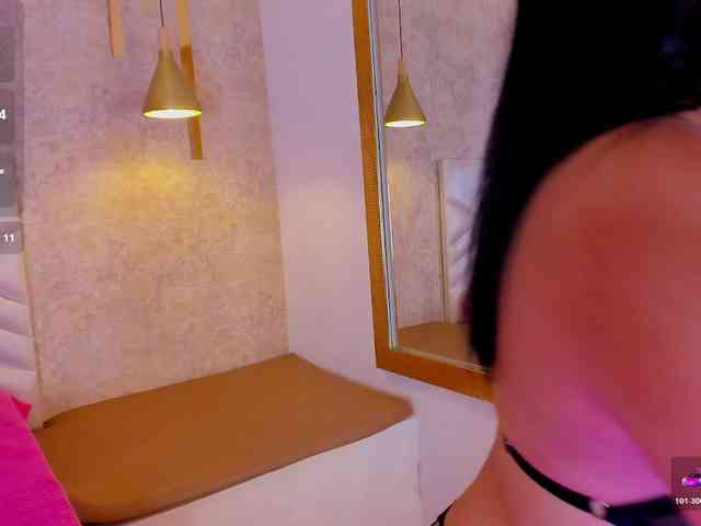 KRISTINCHERRY webcam