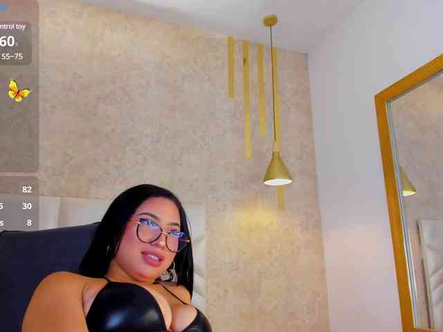 KRISTINCHERRY webcam