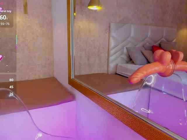 KRISTINCHERRY webcam