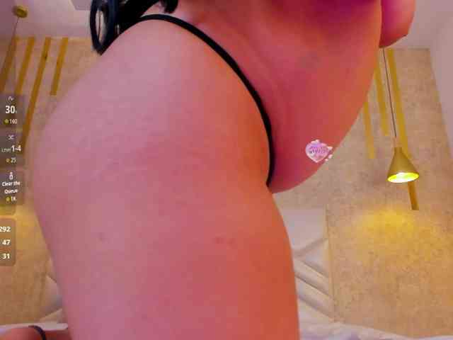 KRISTINCHERRY webcam