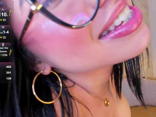 KRISTINCHERRY webcam