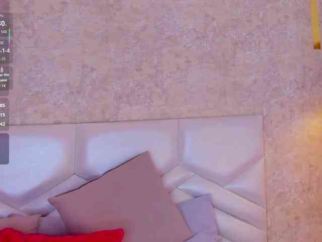 KRISTINCHERRY webcam