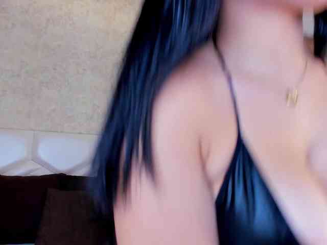 KRISTINCHERRY webcam