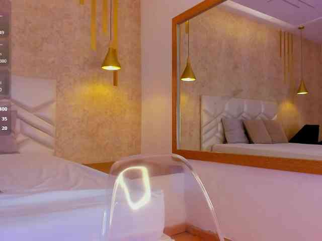 KRISTINCHERRY webcam