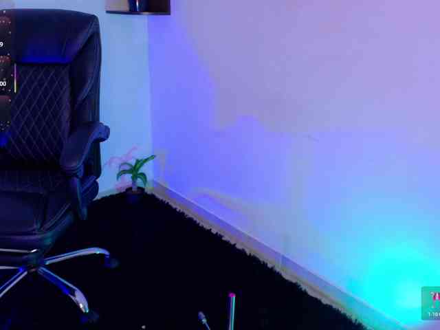 KRISTINCHERRY webcam