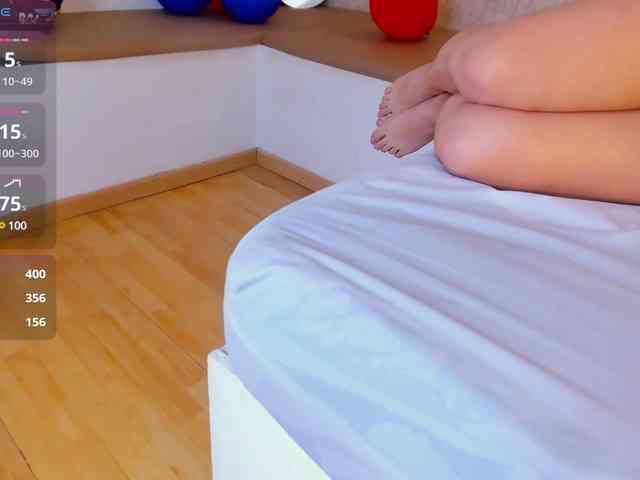 KRISTINCHERRY webcam