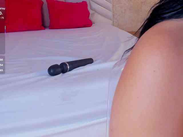 KRISTINCHERRY webcam