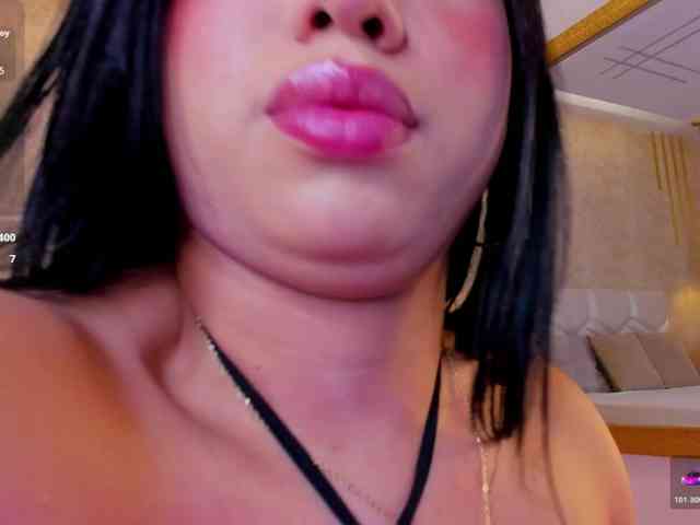 KRISTINCHERRY webcam