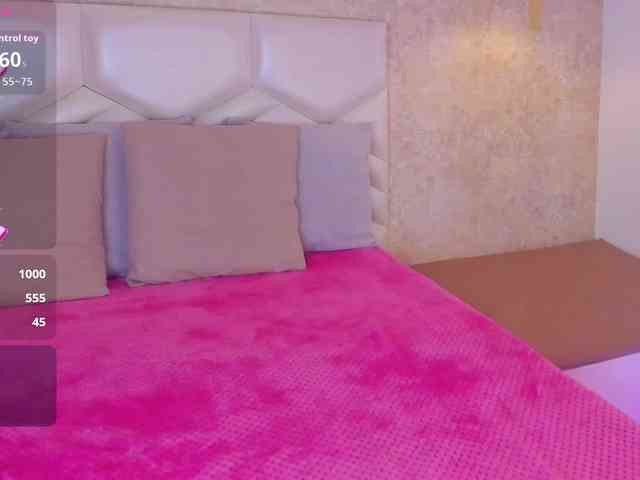 KRISTINCHERRY webcam