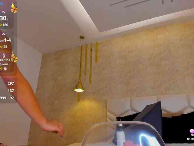 KRISTINCHERRY webcam