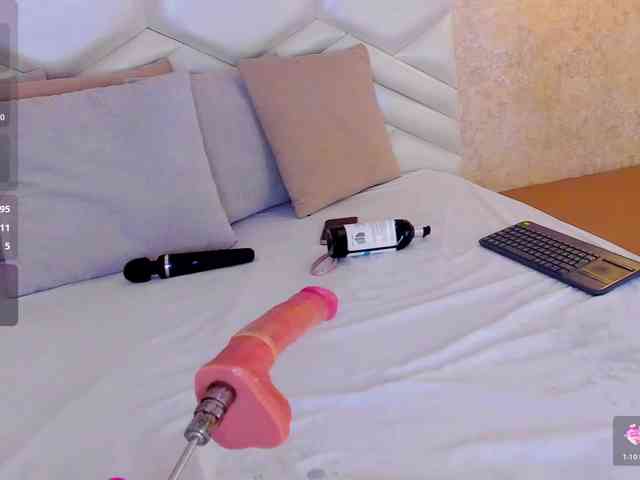 KRISTINCHERRY webcam