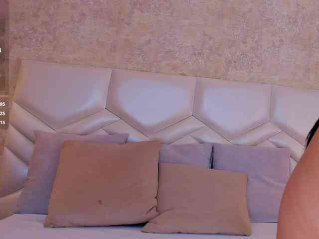 KRISTINCHERRY webcam