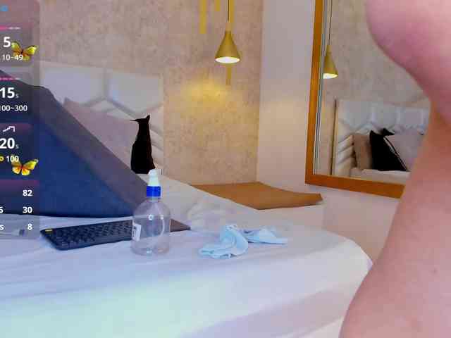 KRISTINCHERRY webcam