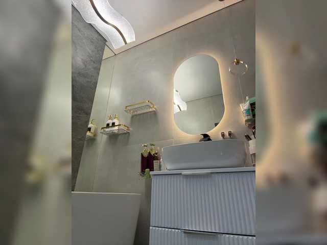 Adel9's BongaCams show and profile