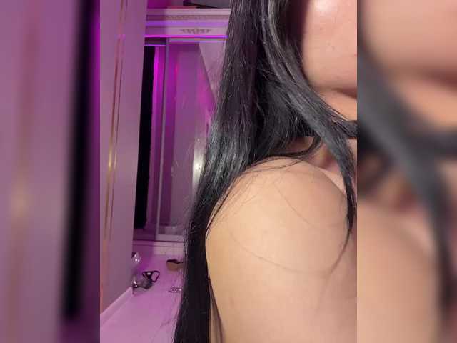 Adel9's BongaCams show and profile