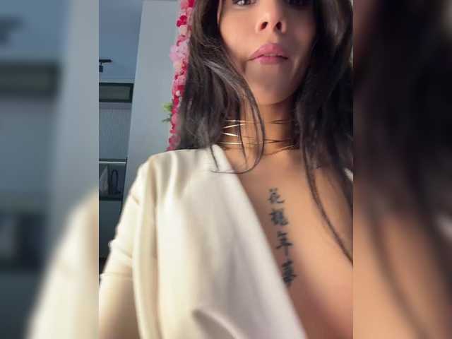 Adel9's BongaCams profile