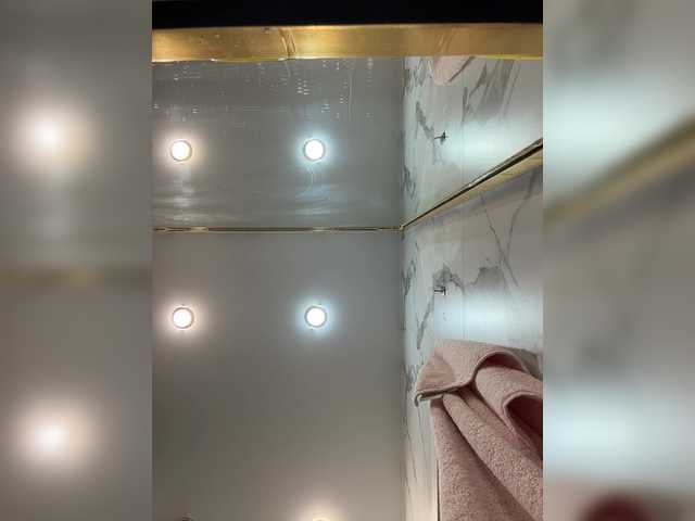 Adel9's BongaCams show and profile