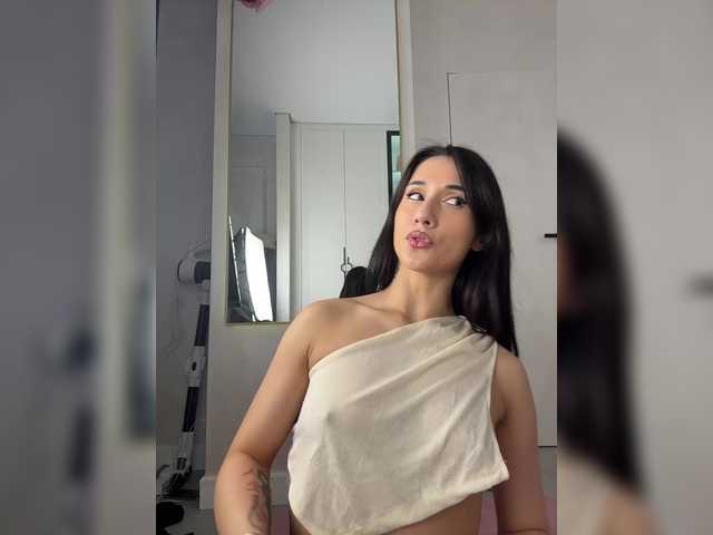 Adel9's BongaCams profile