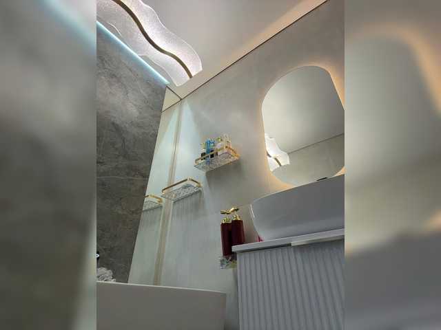 Adel9's BongaCams profile