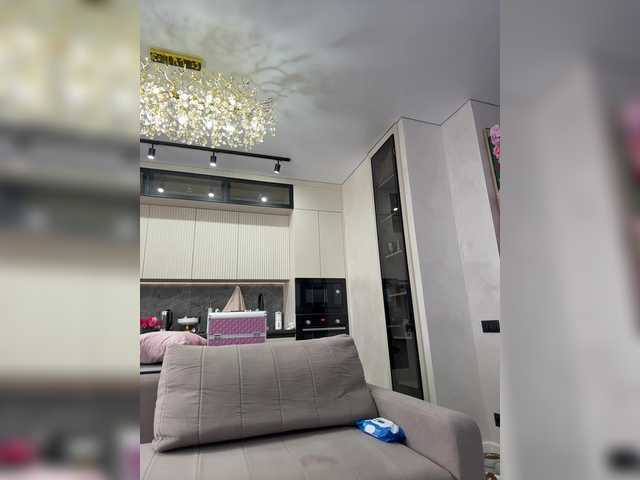 Adel9's BongaCams show and profile