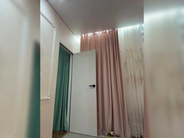 Adel9's BongaCams show and profile