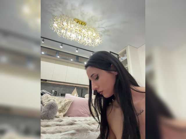 Adel9's BongaCams show and profile