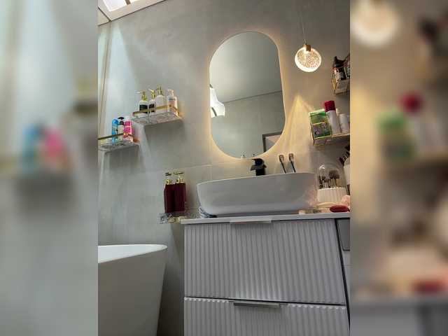 Adel9's BongaCams profile