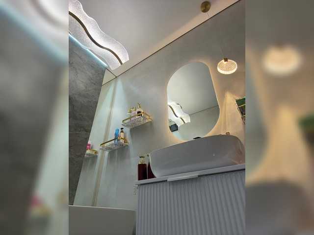 Adel9's BongaCams show and profile